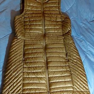 Down tunic vest outerwear small moss green Duluth  awesome lightweight
